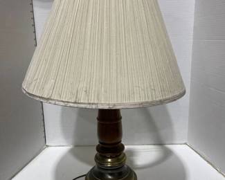 Vintage wood table lamp 26 in tall