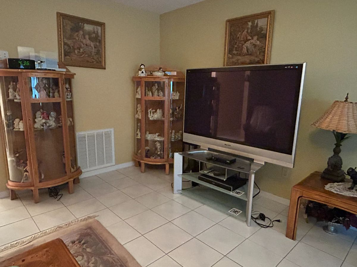 Grand Treasures Estate Sale in Winter Springs, FL starts on 12/15/2023