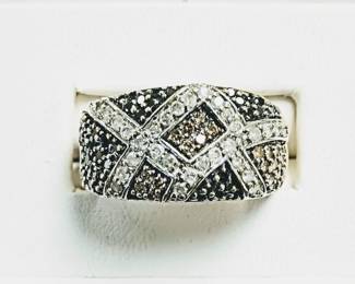 Chocolate and white diamond band in 14k yellow gold sz 6-3/4