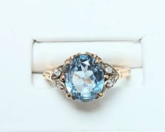 Antique aquamarine in 10k yellow gold with diamond accents sz 6.5