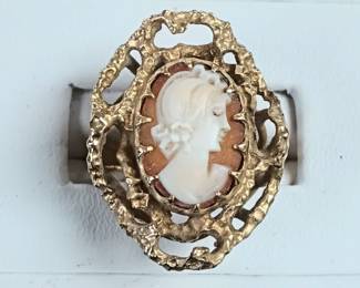 14k Cameo ring 