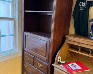 73	$80 	Cabinet brown 30L	