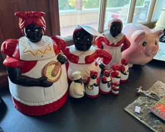 $70 -  Lot of black Aunt Jemina memorabilia 8 pieces