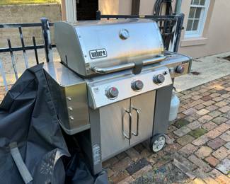 66	$375 	Weber grill Genesis II  LX gas 