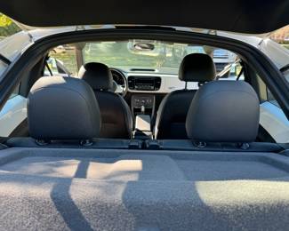 2013 VOLKSWAGEN BEETLE 3VWJP7AT7DM659260                  
100451 miles