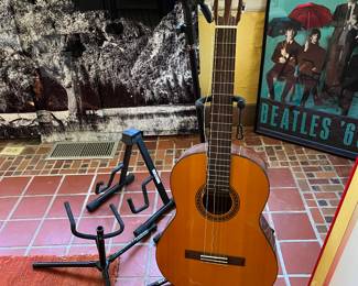 $100 - Yamaha guitar CG101 A