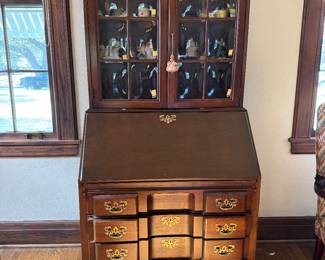 3	$250 	Slanted front secretary 73x20x36									