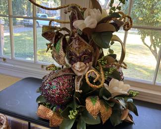 46	$100 	Mardi Gras centerpiece 	