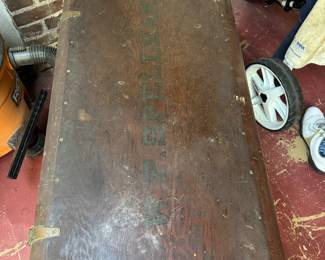 75	$140 	W.P Spellman trunk tiger oak Art deco 40x22Tx20D	