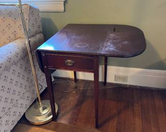 36	$80 	Set of 2 vintage drop leave tables As is 	