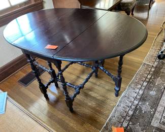 $175 Drop leaf table 36x19x29 (folded down); 36x55x29H (folded out)