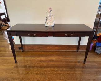 12	$190 	Console mahogany 62x21x30 myrtle desk 	