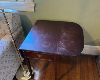 36	$80 	Set of 2 vintage drop leave tables As is 	