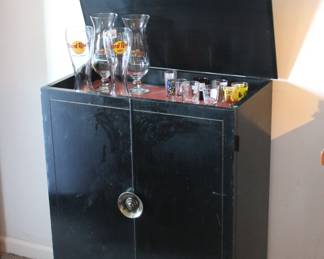 PORTABLE BAR