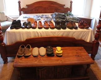 KING SIZE BED AND SIZE 13 SHOES