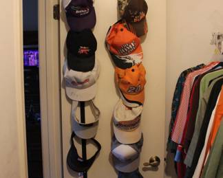 ASSORTED BASEBALL CAPS