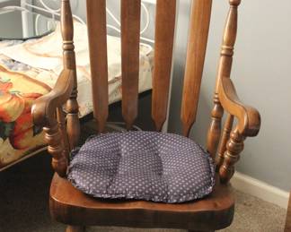 ROCKING CHAIR