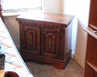NIGHT STAND