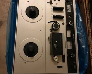 Electronics DJ equipment audio mixers