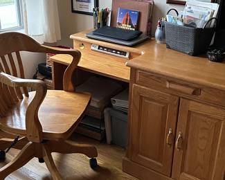 Oak desk and swivel chair (can be sold separately)