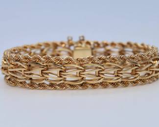 GOLD BRACELET