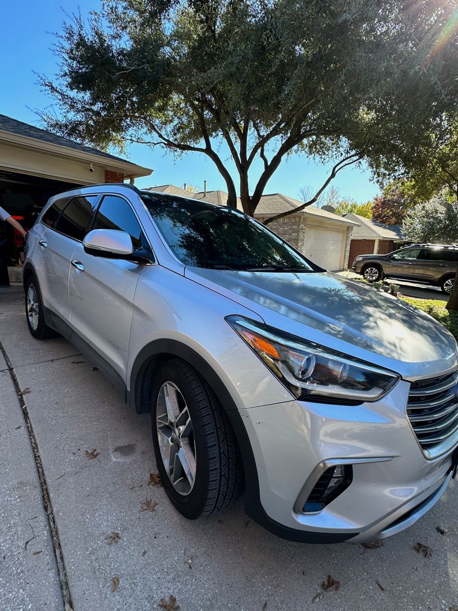 2017 Hyundai Santa Fe Ultimate. 99,500 miles. 
