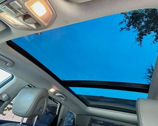 2017 Hyundai Santa Fe Ultimate. 99,500 miles. 