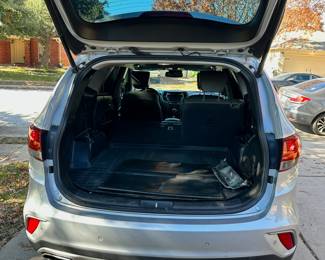 2017 Hyundai Santa Fe Ultimate. 99,500 miles. 