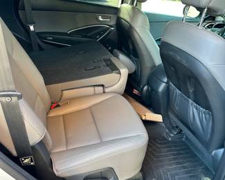 2017 Hyundai Santa Fe Ultimate. 99,500 miles. 