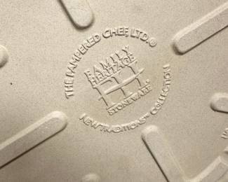 Pampered Chef Stoneware Baking dish