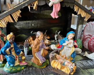 Holiday Decor and Items