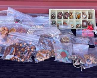 Vtg Necklaces  Earrings