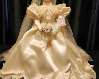 Vintage Lisas 1990s Wedding Dress Porcelain Doll By Ashton Drake Galleries