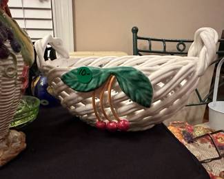 M127 - $10 portugal bowl