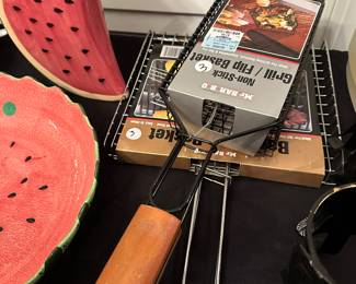 M130 - $3 each new grill baskets