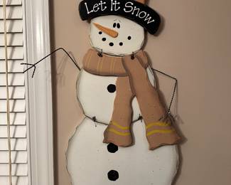 M125 - $5 wooden decorative snowman