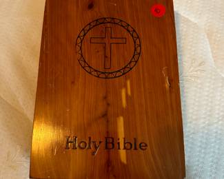 M56 - $10 Bible in Wooden Box