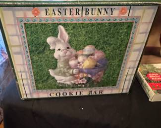 M78 - $4 - Cookie Jar in Box