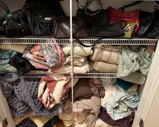 M120 - Blankets, Throws and Sheets priced individually