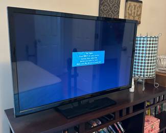 M47 - $30. 32" Insignia TV (2015)