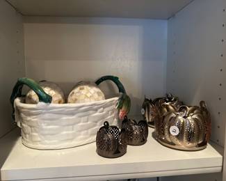 M69 - $20 Vietri Basket with artichoke - $2 each larger candle holders
