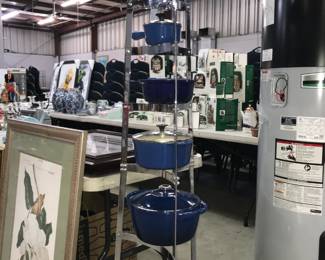 Le Creuset Pot and Pan Set with Rack Orlando Auction