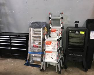 Rolling Tool Chests, Ladders and Smokers Orlando Auction