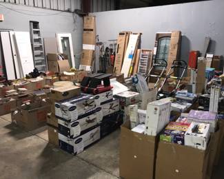 Box Lots of Misc Household Items