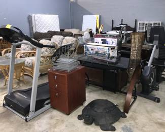 Treadmill, Filing Cabinet, Decor, Lamps and Tables Orlando