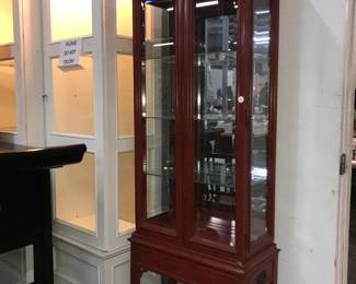 Display Cabinets Orlando Auction