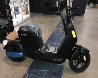 E-Tek Peak v7 Scooter Orlando Auction