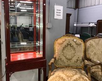 Lighted Display Case Orlando Auction