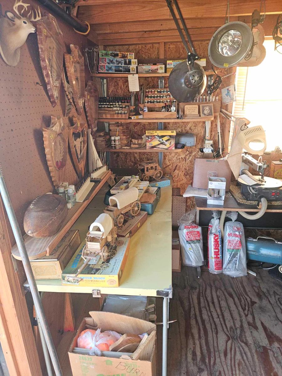 Treasure Hunt Alert Mineral Wells Estate Sale! starts on 12/8/2023