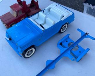 Awesome Vintage Tonka Jeeps